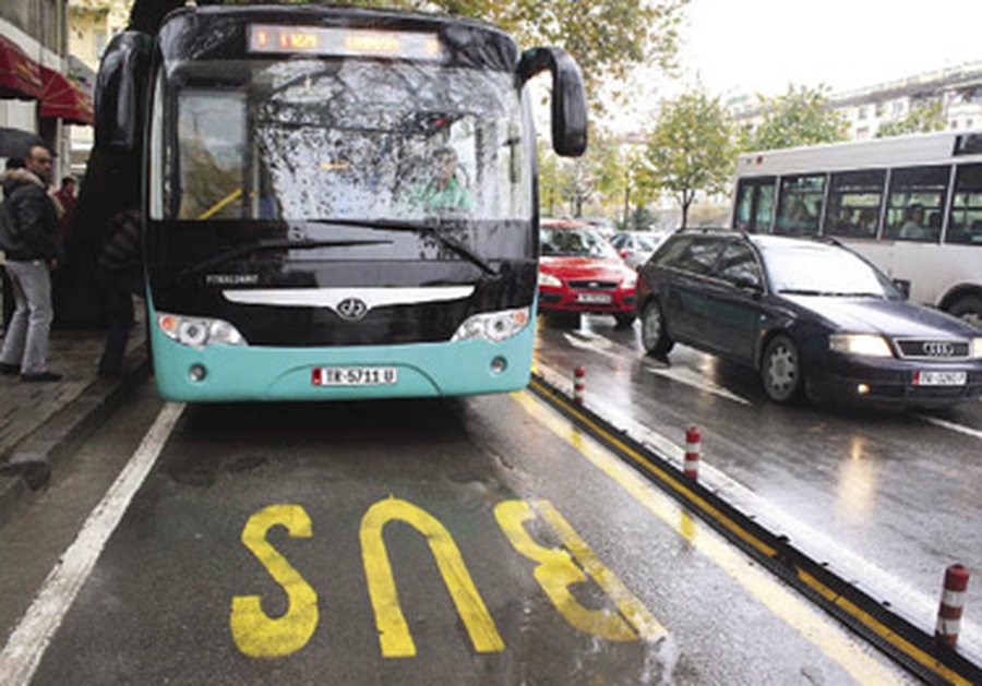 Stacione smart për autobusët në Elbasan, informacion në kohë reale për pasagjerët, hapet tenderi